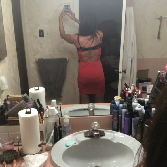 Sexy open back cross over dress - Picture 4 of 4